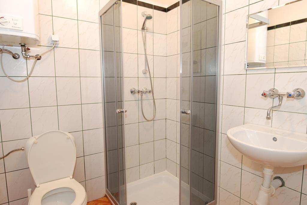 Hotel La-Musica Piaseczno  Buitenkant foto