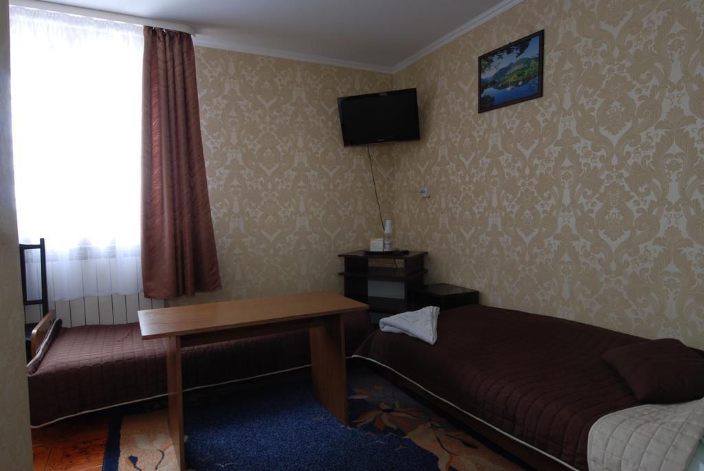 Hotel La-Musica Piaseczno  Buitenkant foto